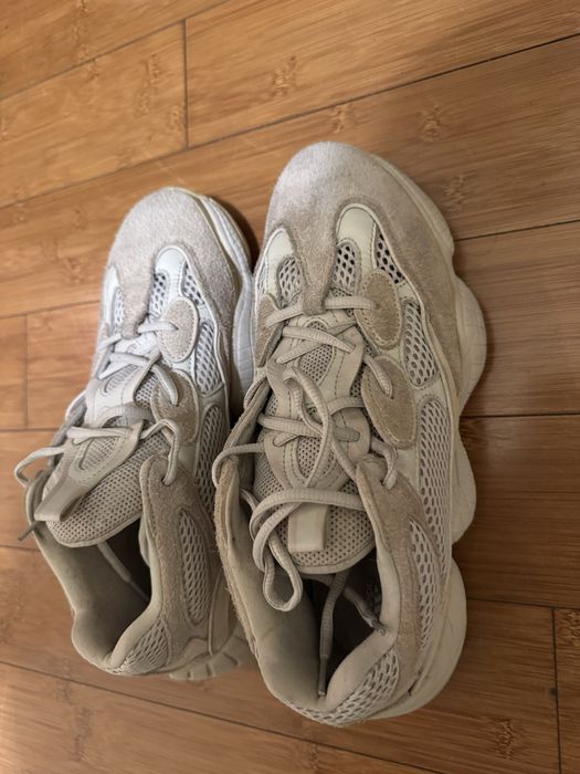 Yeezy Boost Blush Desert tamanho 42