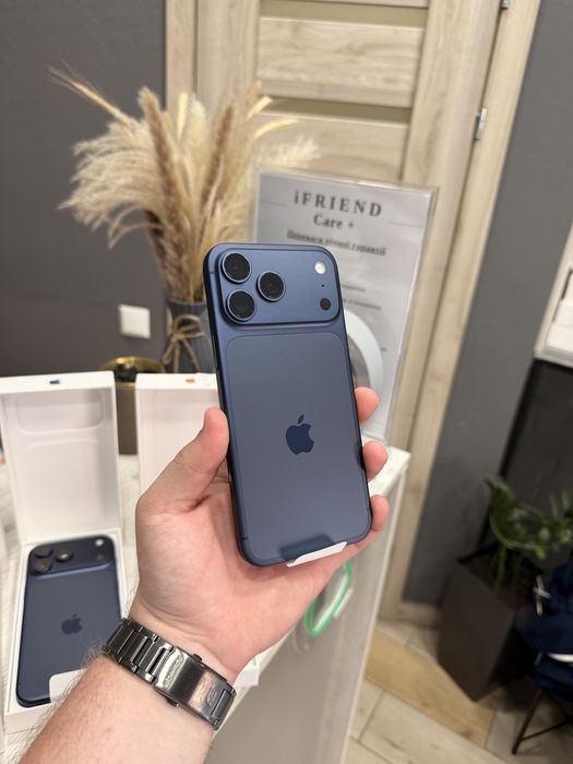 New/Open iPhone 17 pro max 256gb  Blue/Orange