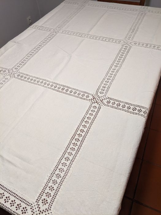 Toalha de linho e renda 240cmx150cm