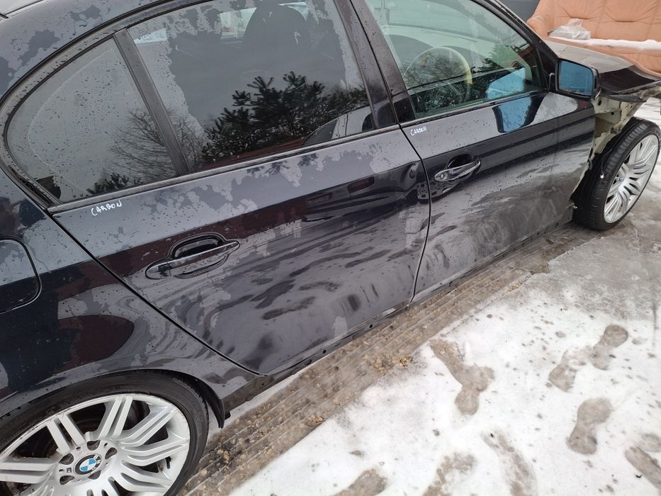Drzwi Carbon Schwarz 416 BMW E60 W KOLOR