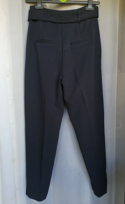 Calças elegantes azul marinho Mango