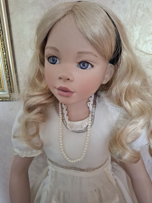 Коллекционная фарфоровая кукла от Памелы Эрфф