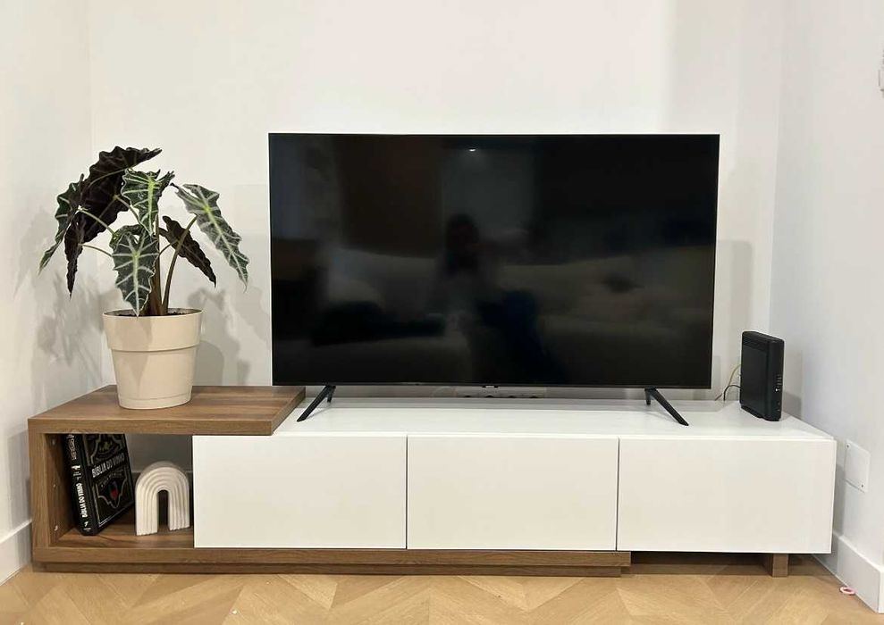 Móvel de sala praticamente novo – à venda