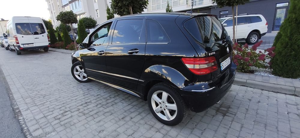 Продам автомобіль мерседес бенц b180