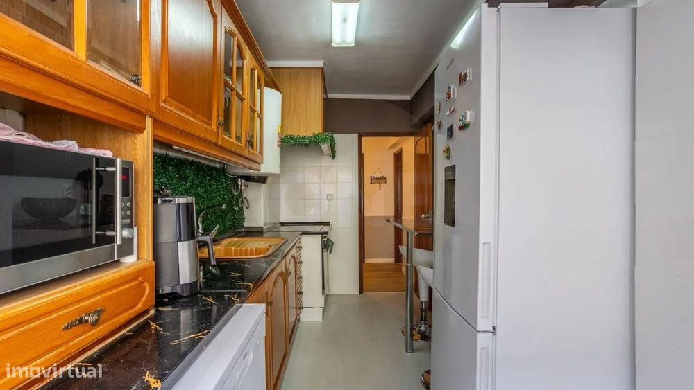 Apartamento T2 Renovado | Casal de São Brás, Amadora