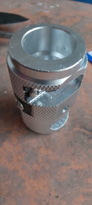 Zdzierak do rur 25/32