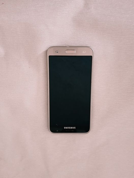 Samsung Galaxy J 2016