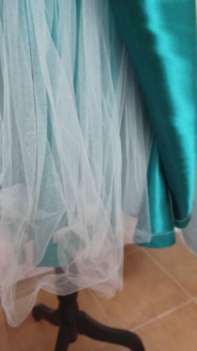 Vestido verde e branco