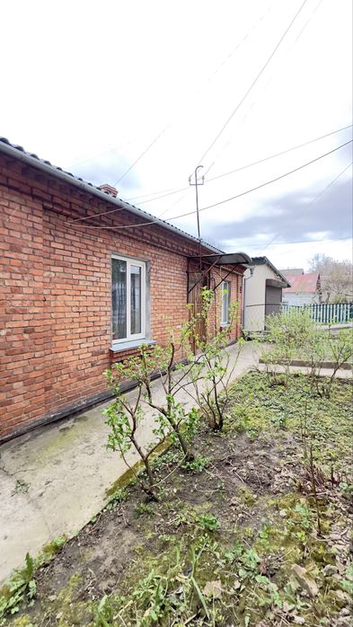 Продаж будинку в центрі міста