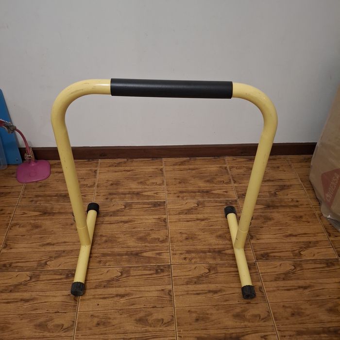 Barra paralela portátil para treino