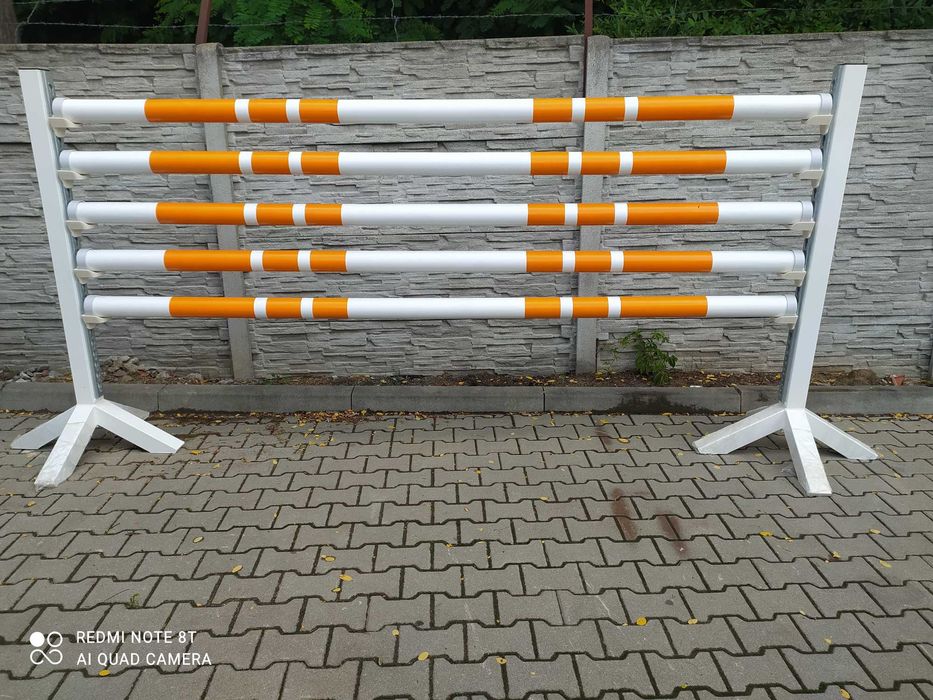 Przeszkody dla koni. Zestaw