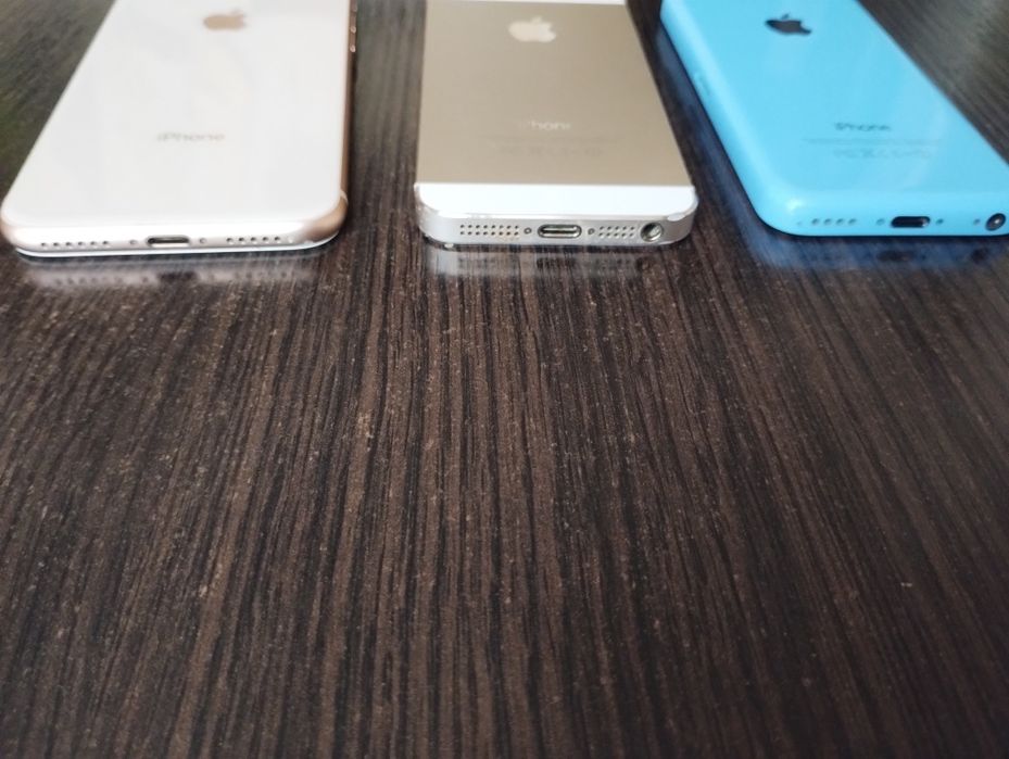 iPhone мобільний телефон