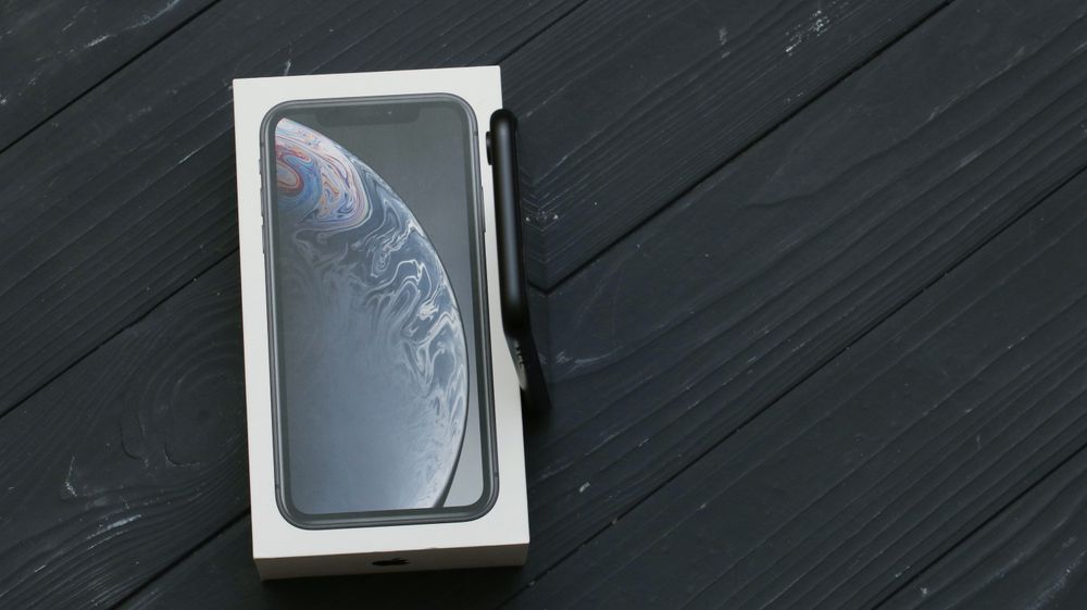⟨⟨   iPhone XR  ⟩⟩  64GB  Neverlock  