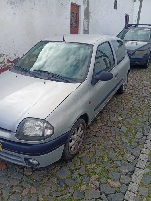Renault Clio 1.9D a 1300€