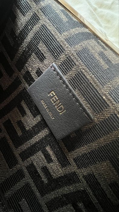 Nowa torebka FENDI First prosto z Mediolanu