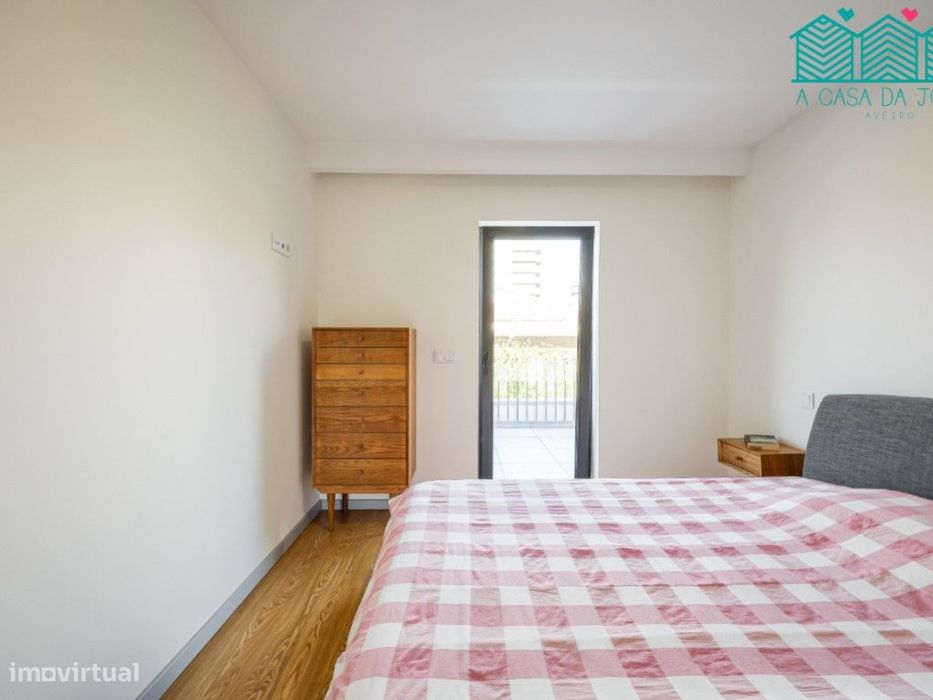 Apartamento T2 com Lugar de Garagem no Bairro do Liceu