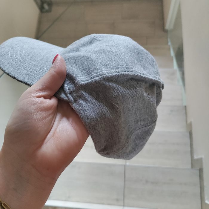 Primark czapka z daszkiem