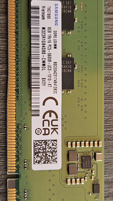 RAM Samsung 8GB DDR5 5600MHz U-DIMM, modelo M323R1GB4DB0-CWMOL