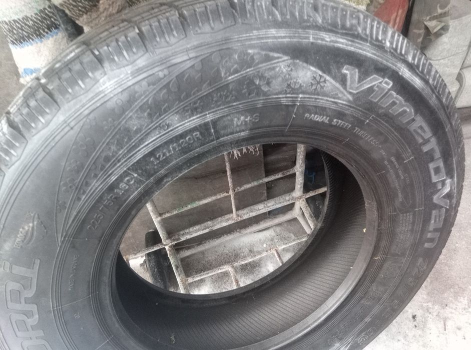 Продам Нові скати 225/75р16 c