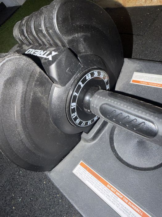 Hantel regulowany XTREXO Nowa generacja TXO-B4W001 40 kg czarny
