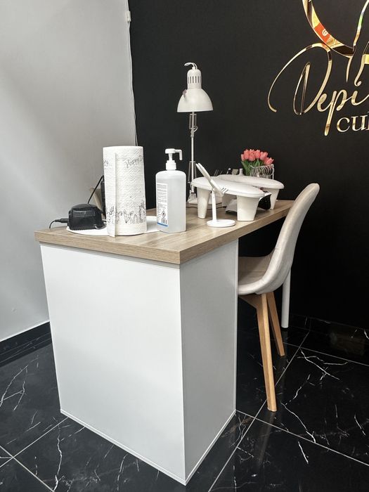 Stanowisko manicure pedycure