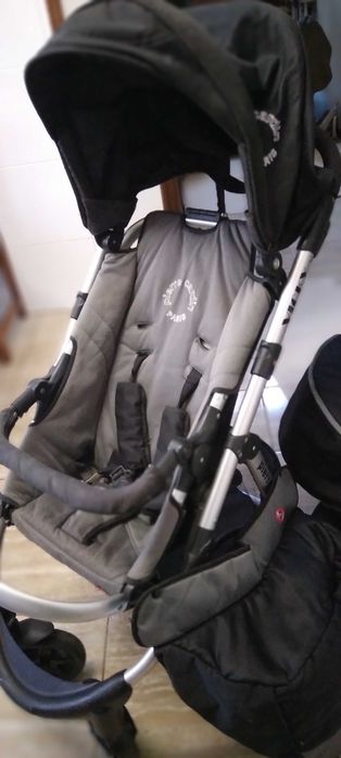 Carrinho bebe Pierre Cardin