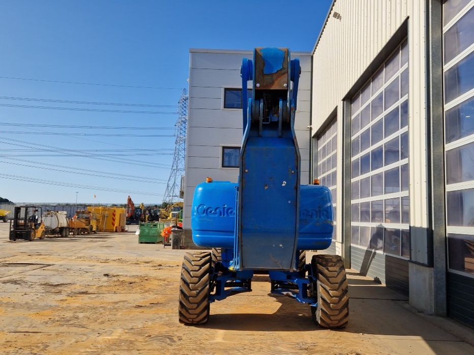 Телескопическая вышка Genie Z 135 , 2011 г