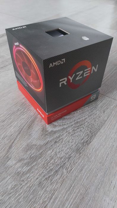 Ryzen 9 3900X/MSI MAG B550 TOMAHAWK/Kingston DDR4 32GB 3600MHz RGB
