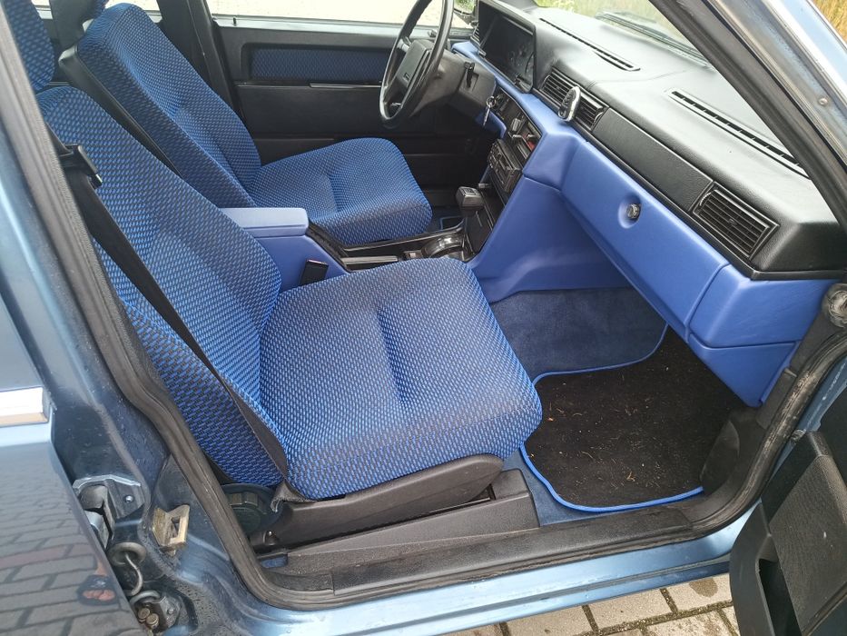 Ładne Volvo 740GL