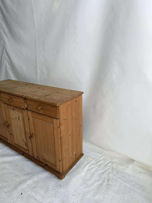 Komoda z litego drewna