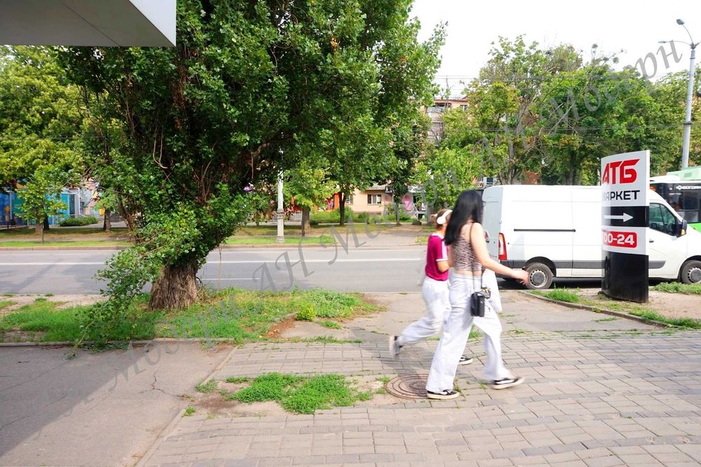 Продаж ліквідного магазину біля м.Палац спорту Харків