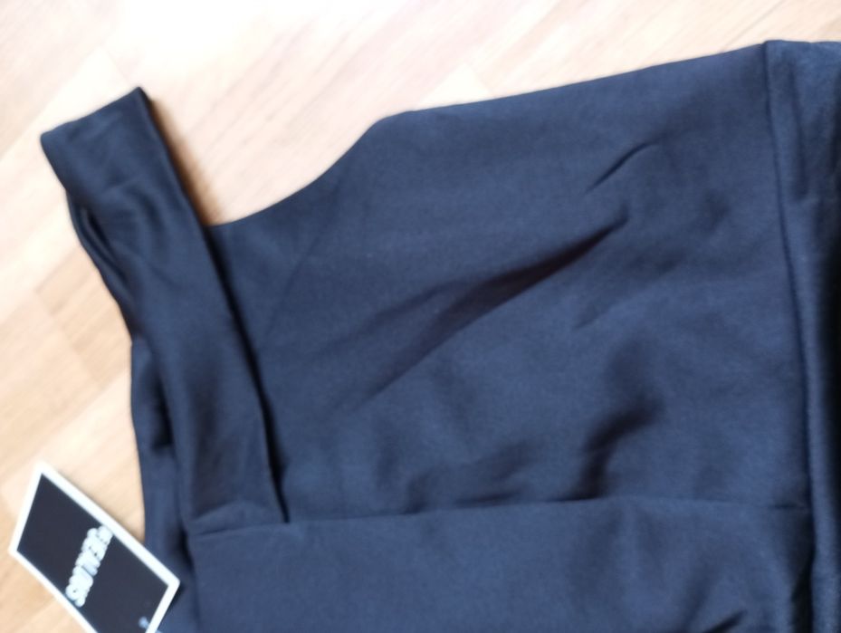 Nowa elegancka sukienka 52-54 elastyczna czarna wesele,impreza