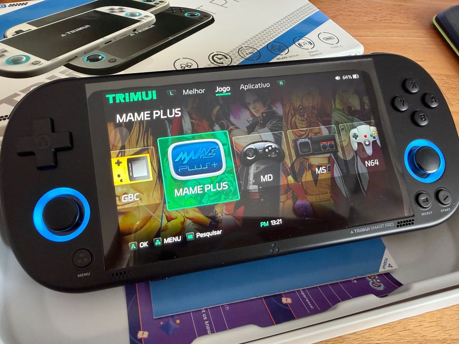 TRIMUI Smart Pro - 256GB - Mais de 13000 jogos incluídos