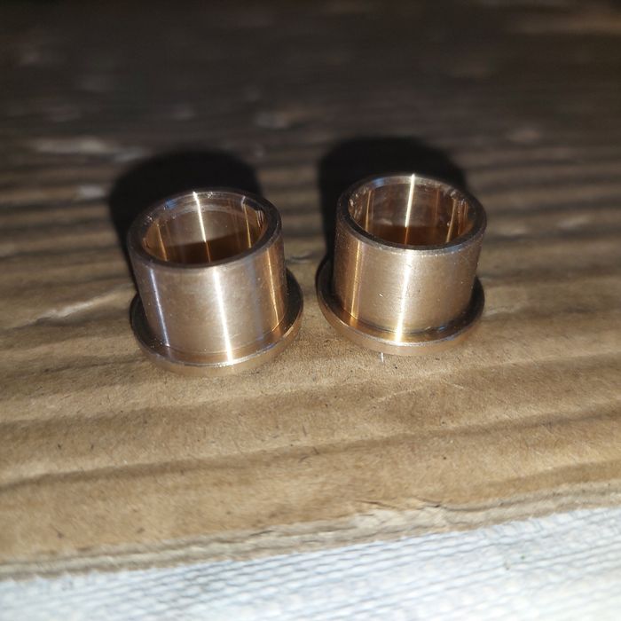 Nowe 2szt tulejki nadwymiarowe 16,5mm kartery połówki wsk 125,wfm
