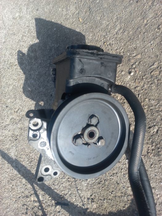 Bomba de direção assistida BMW e46