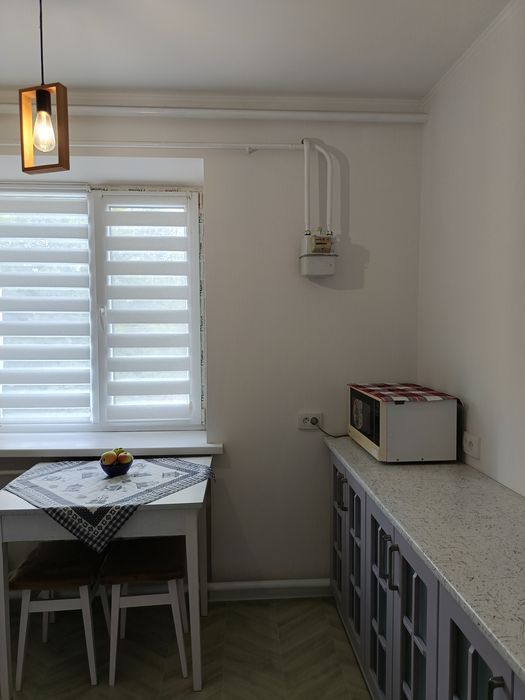 Продам 2 квартиру, меблі, техніка, автономне газове опалення,з гаражем