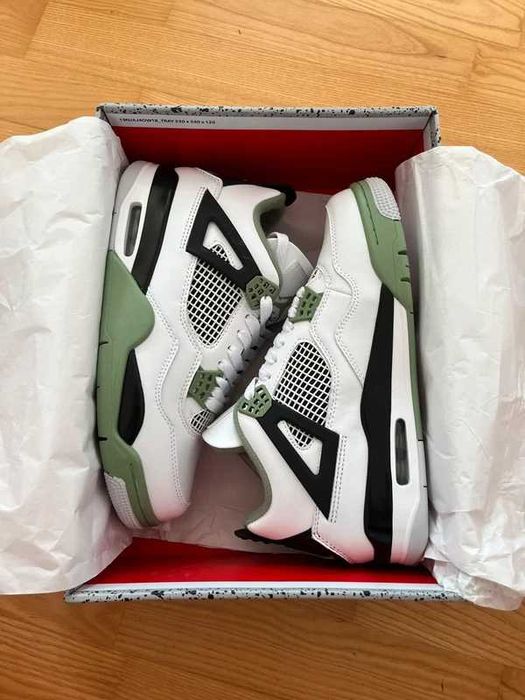 Jordan_4_Retro_Seafoam R.40