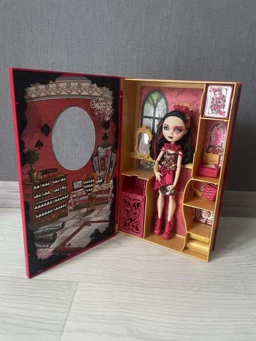 ЛІЗЗІ ХАРТС “Нестримна весна” Ігровий набір Ever After High