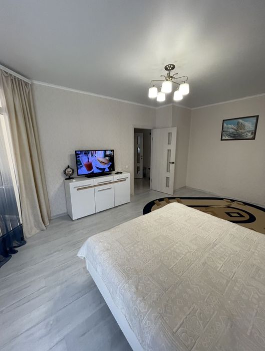 Посуточно квартира Таирова, Киевский , пр-т Небесной сотни, Сити Центр