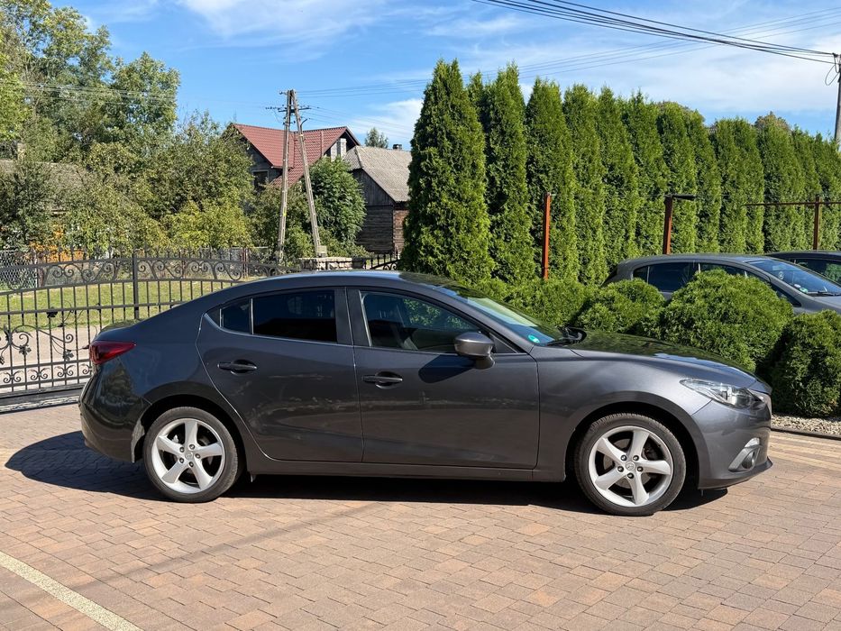 Mazda 3