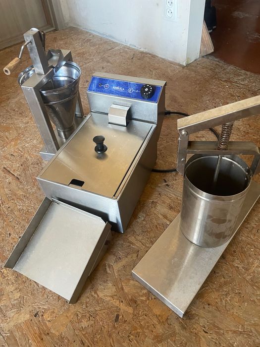 апарат для приготування пончиків 8000 грн