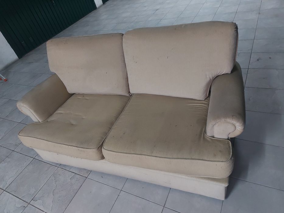 Sofá de 2 lugares