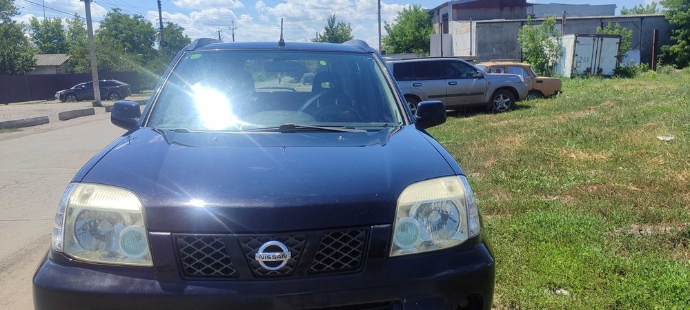 В наявності Nissan X-treil t30 2.2