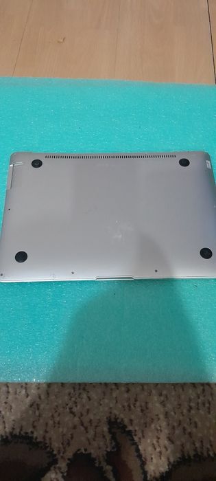 ZDwa laptopy apple