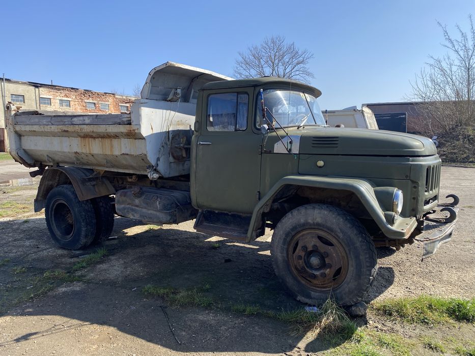 Продам зіл самоскид