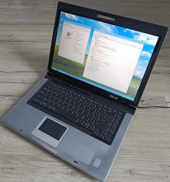 Laptop ASUS C2D T7500 ATI X1100 2GB RAM HDD 250GB WIFI Bateria