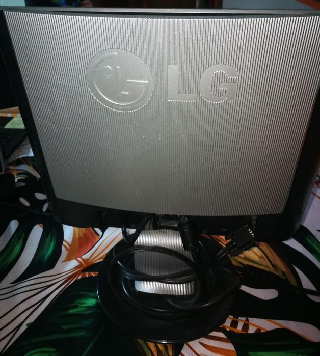 Sprzedam monitor LCD LG 17 cali FLATRON 1730S