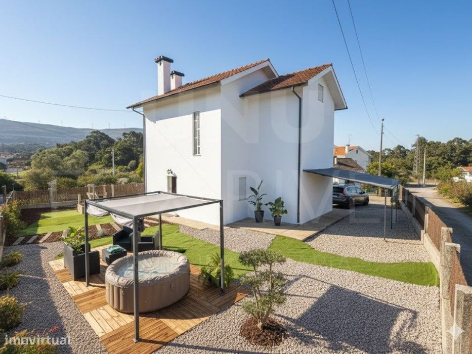 Moradia T4 - Cerdal, Valença