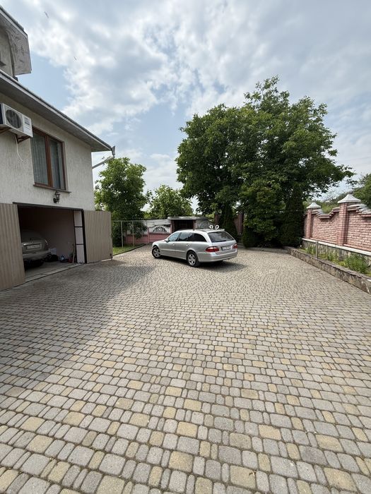 Продаж 16-ти кімнатного будинку, в с. Грушівка!