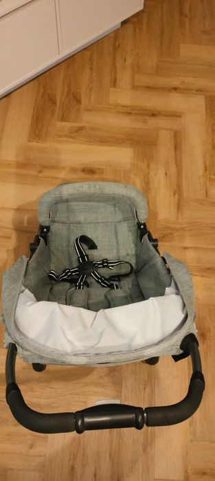 Wózek spacerowy Valco Snap 4, dmuchane kola